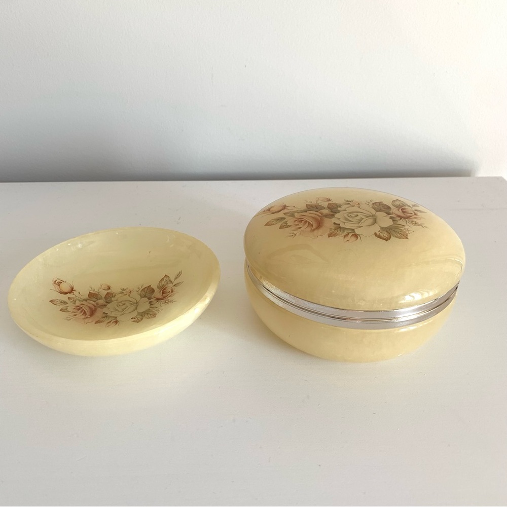 Vintage set of Italian Round Alabaster jewelry box trinket box and dish